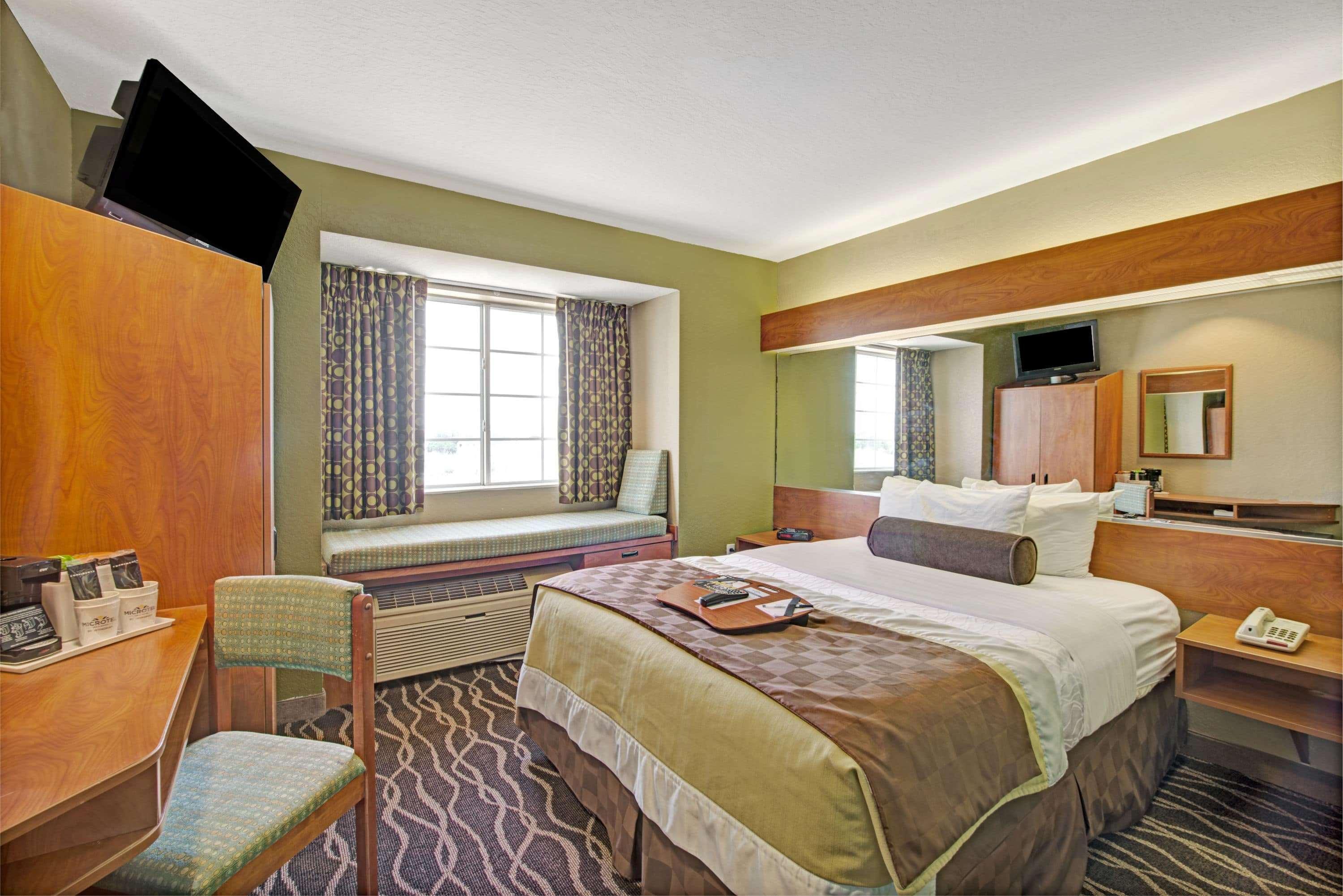 Hotel Super 8 By Wyndham San Antonio Downtown Ne Exterior foto